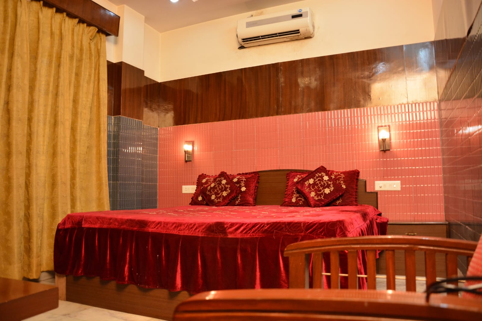 Executive Room